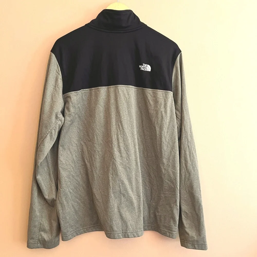 The North Face Mens XL Quarter Zip Pullover Grey/Olive Black Performance Top